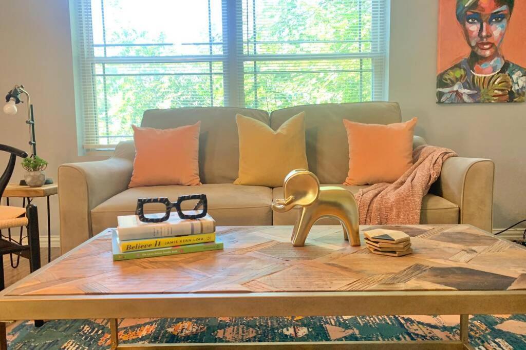 **Min Frm Dwntwn Fort Worth*Modern*Cozy*Townhome** Екстер'єр фото