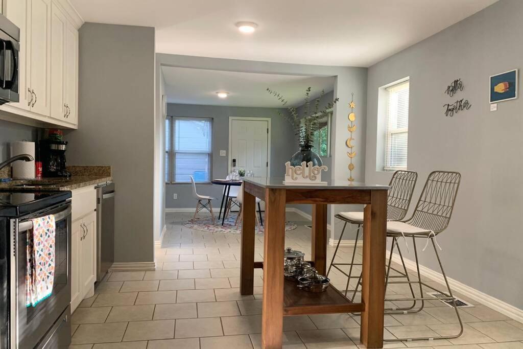 **Min Frm Dwntwn Fort Worth*Modern*Cozy*Townhome** Екстер'єр фото